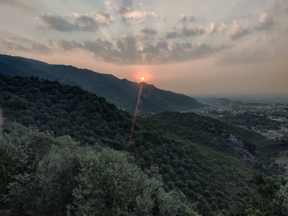 Sunrise at shah allah ditta, margalla hills national park islamabad